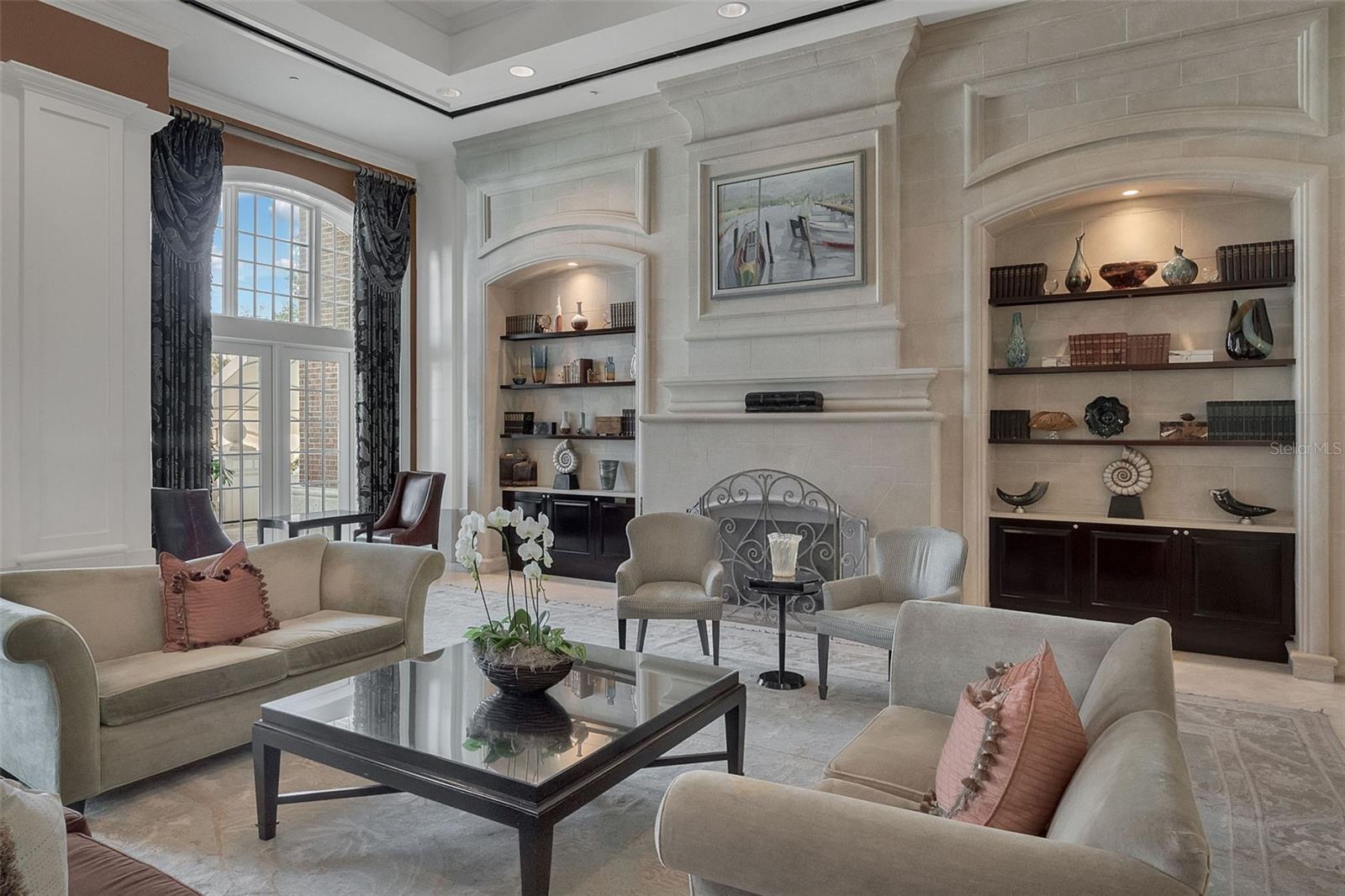 REUNION GRANDE CONDO - Residential