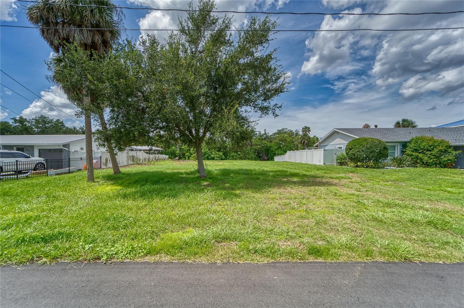 BAY DRIVE, GIBSONTON, FL, 33534 2 BAY DRIVE