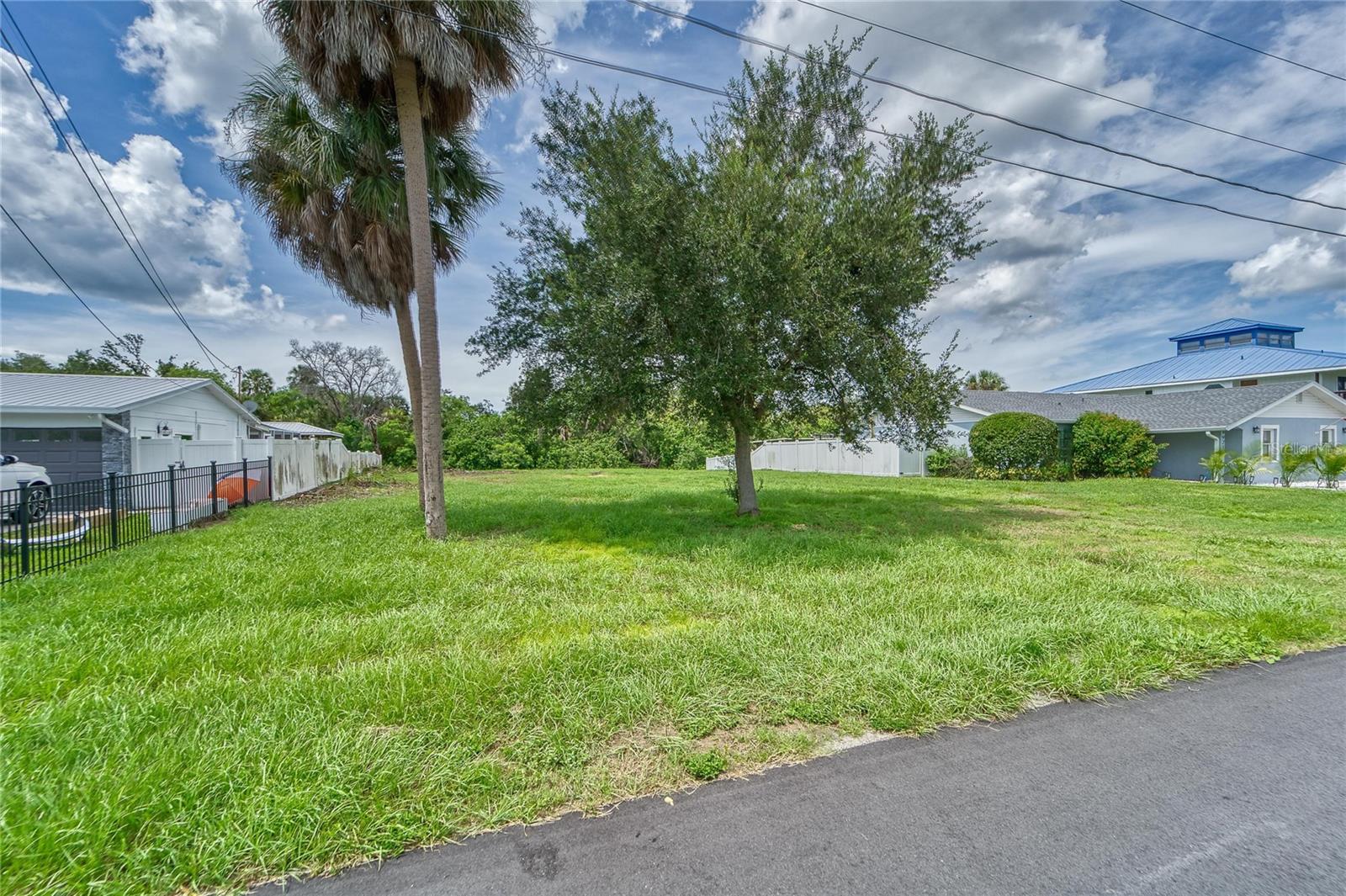 BAY DRIVE, GIBSONTON, FL, 33534 4 BAY DRIVE