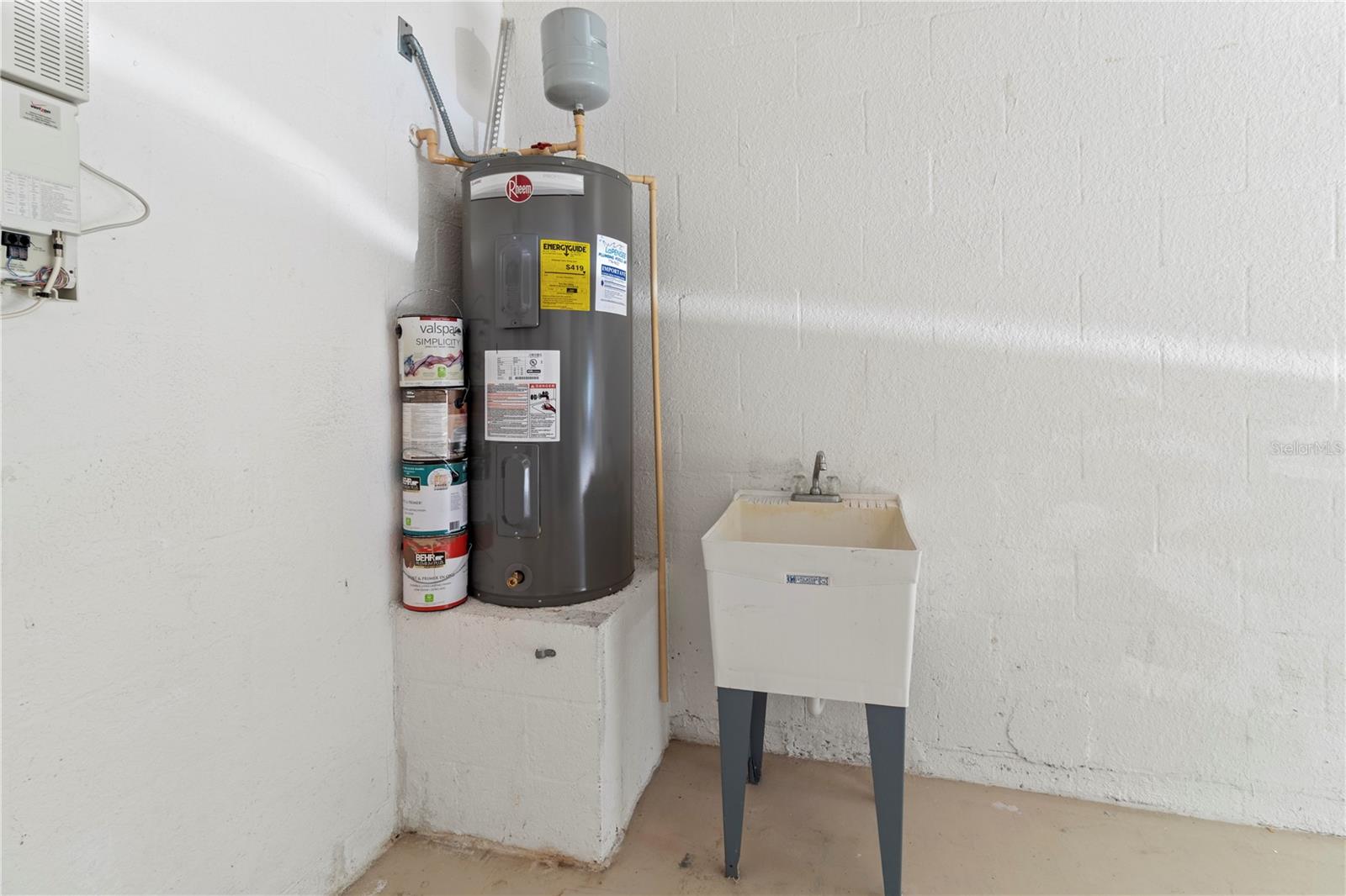 STONEYBROOK AT HERITAGE HARBOUR C-2 - Residential Lease