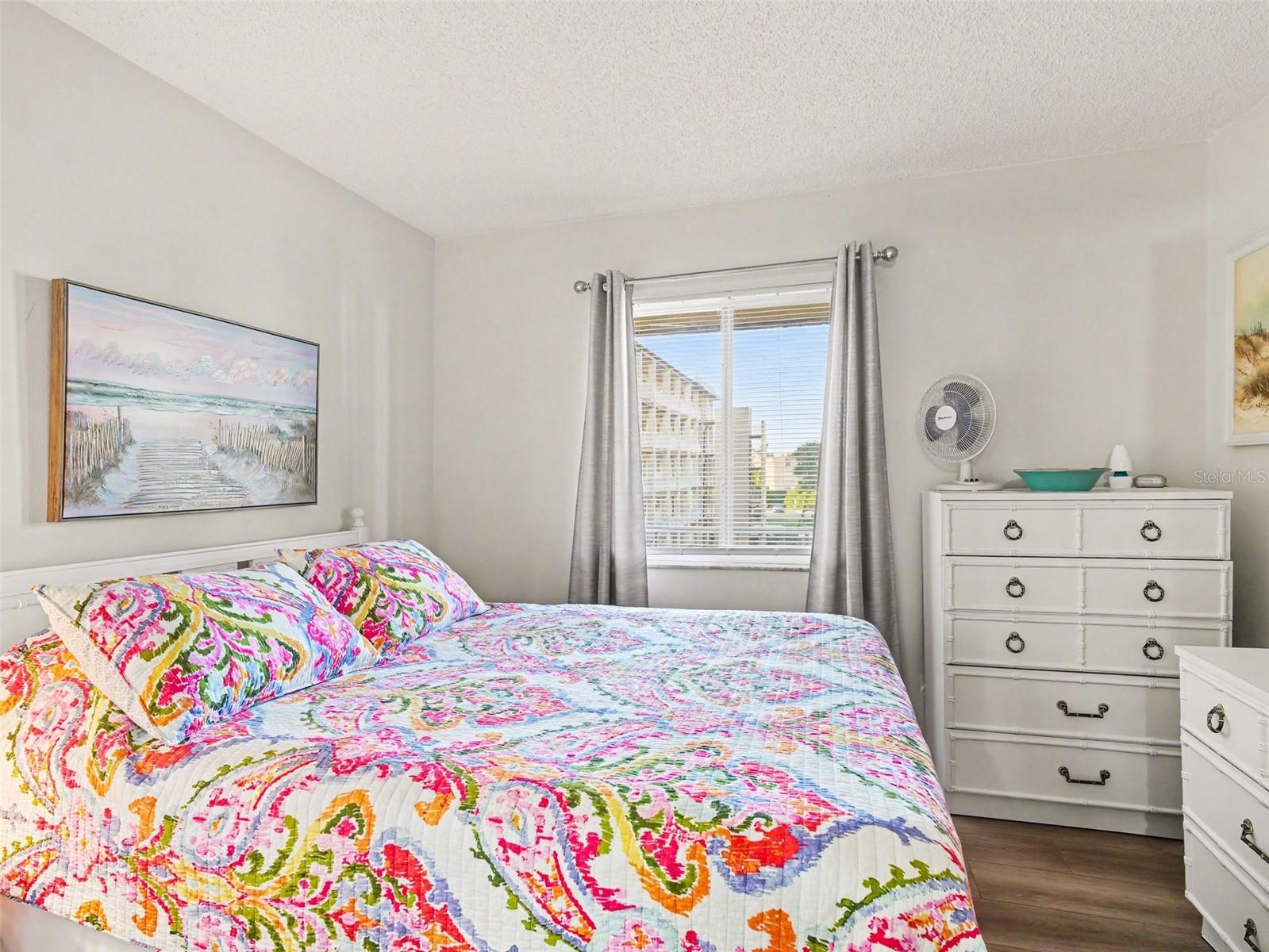 BAYSHORE ON THE LAKE APTS SEC 3 - Residential