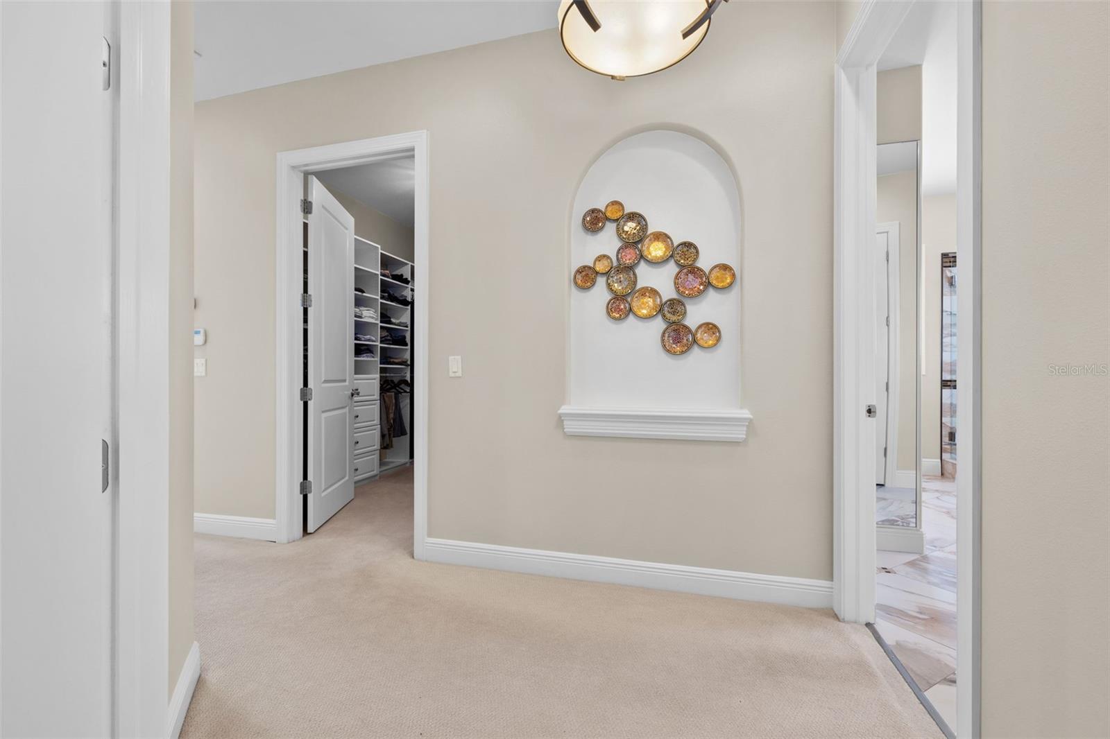 ESTUARY OF MOBBLY BAY - Residential