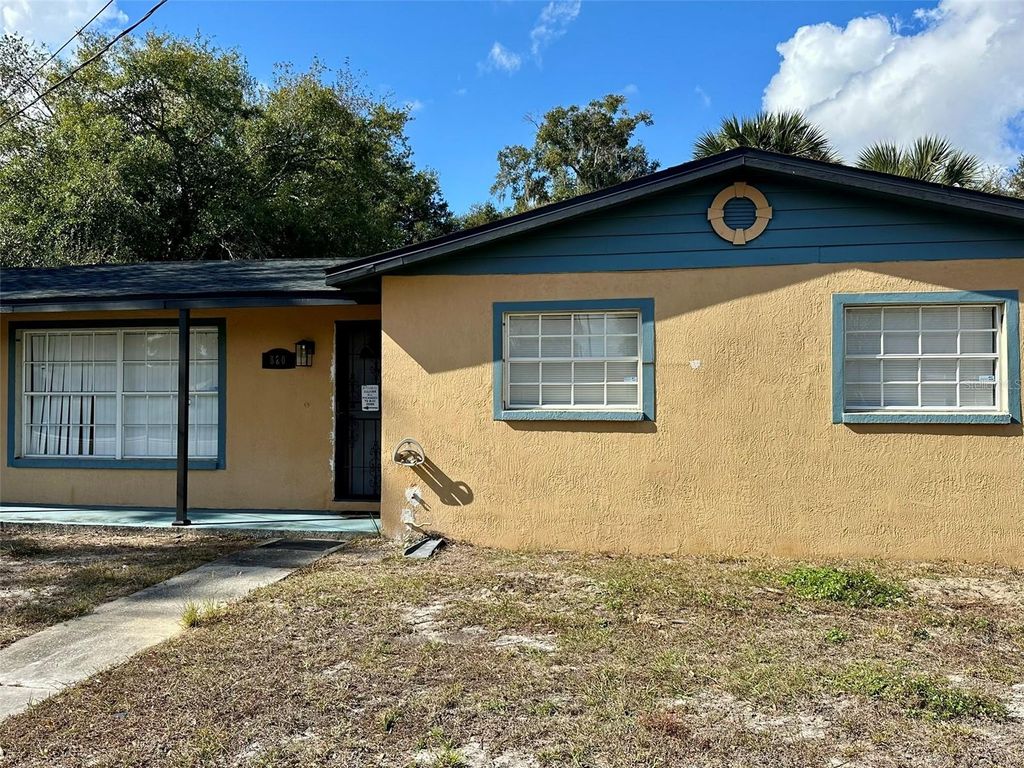 Photo of 820 Martin L King Jr Avenue, Lakeland, FL 33815 (MLS # TB8468246)