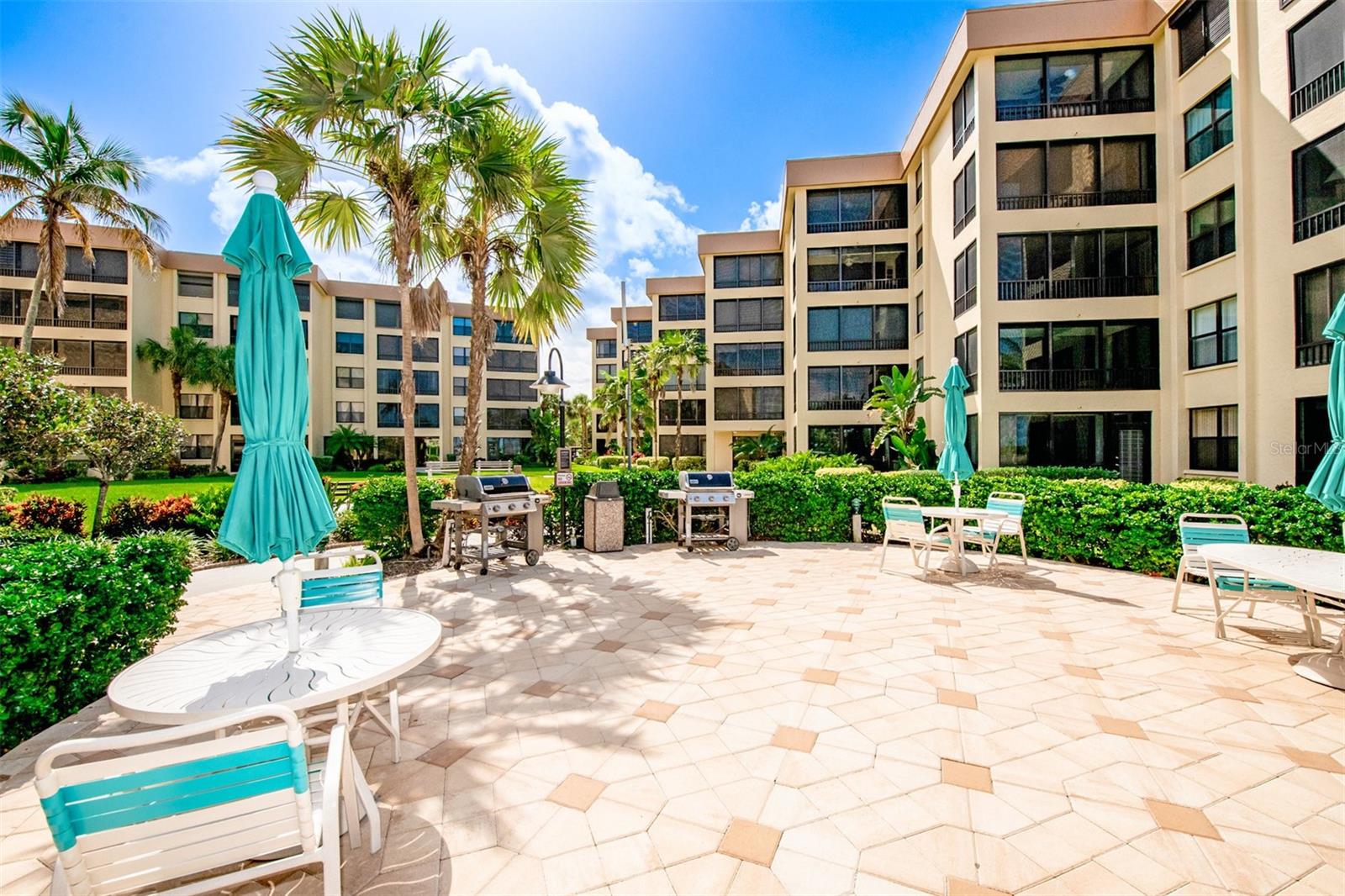 ISLAND REEF I - Residential Lease