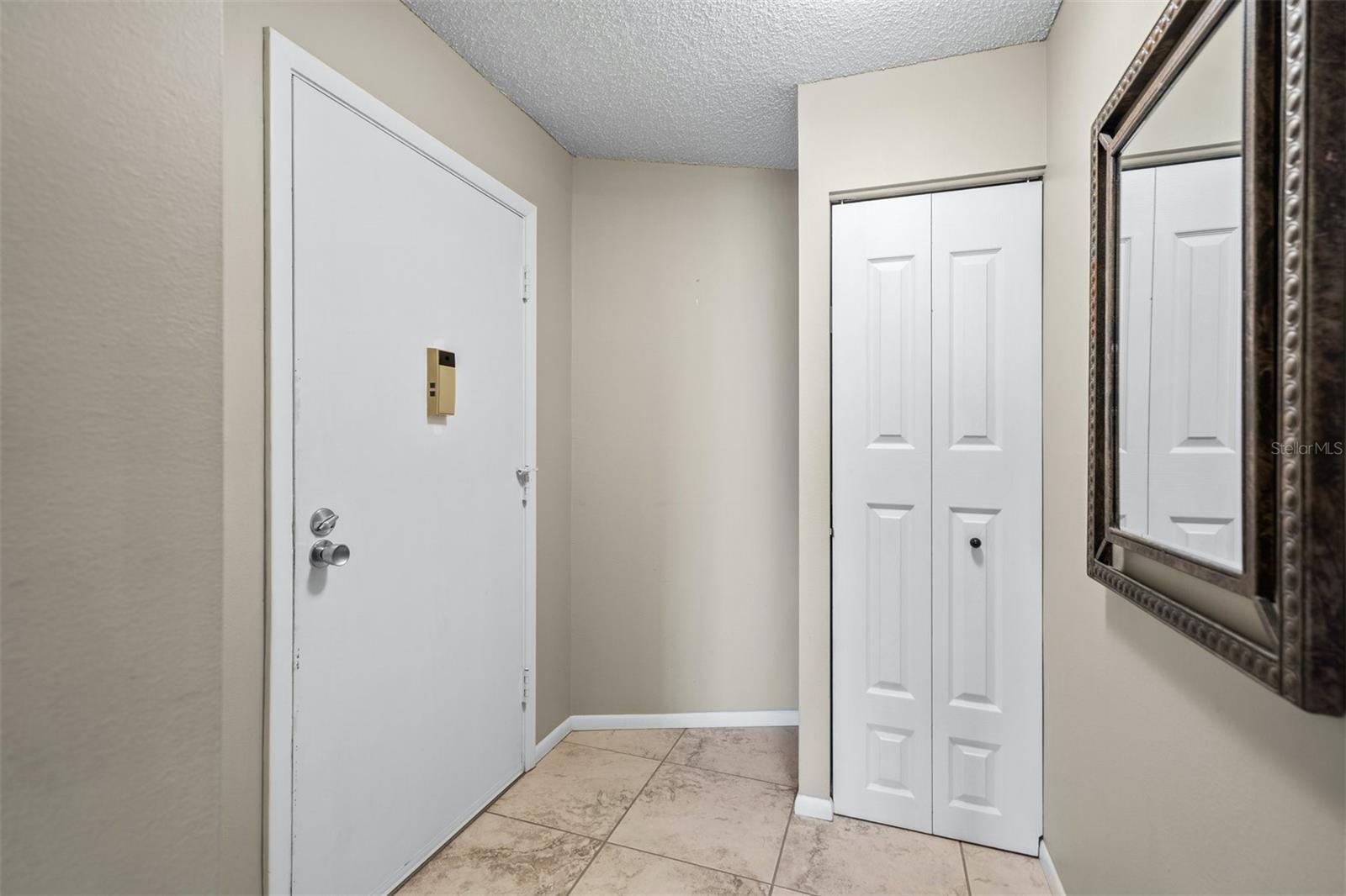 ISLAND REEF I - Residential Lease