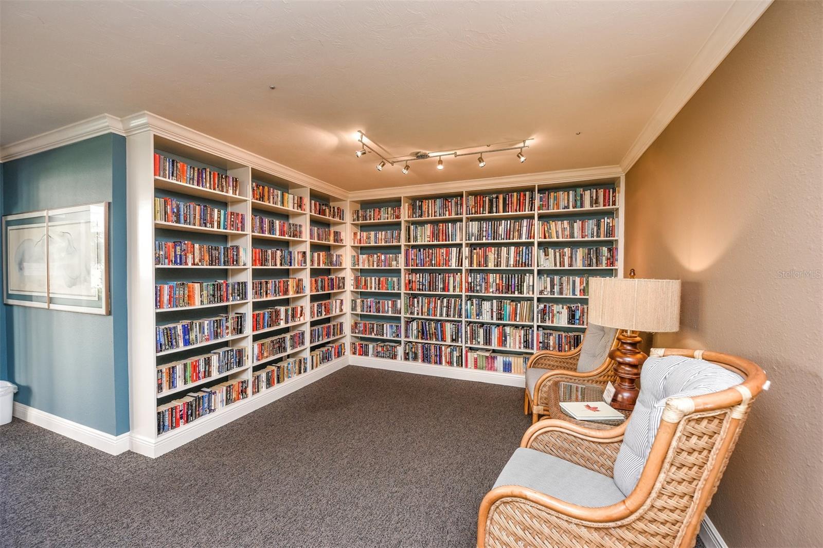 ISLAND REEF I - Residential Lease