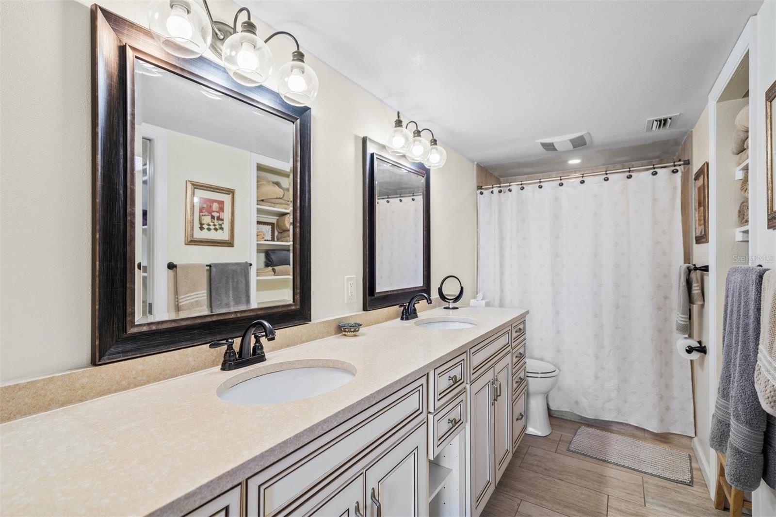 ISLAND REEF I - Residential Lease