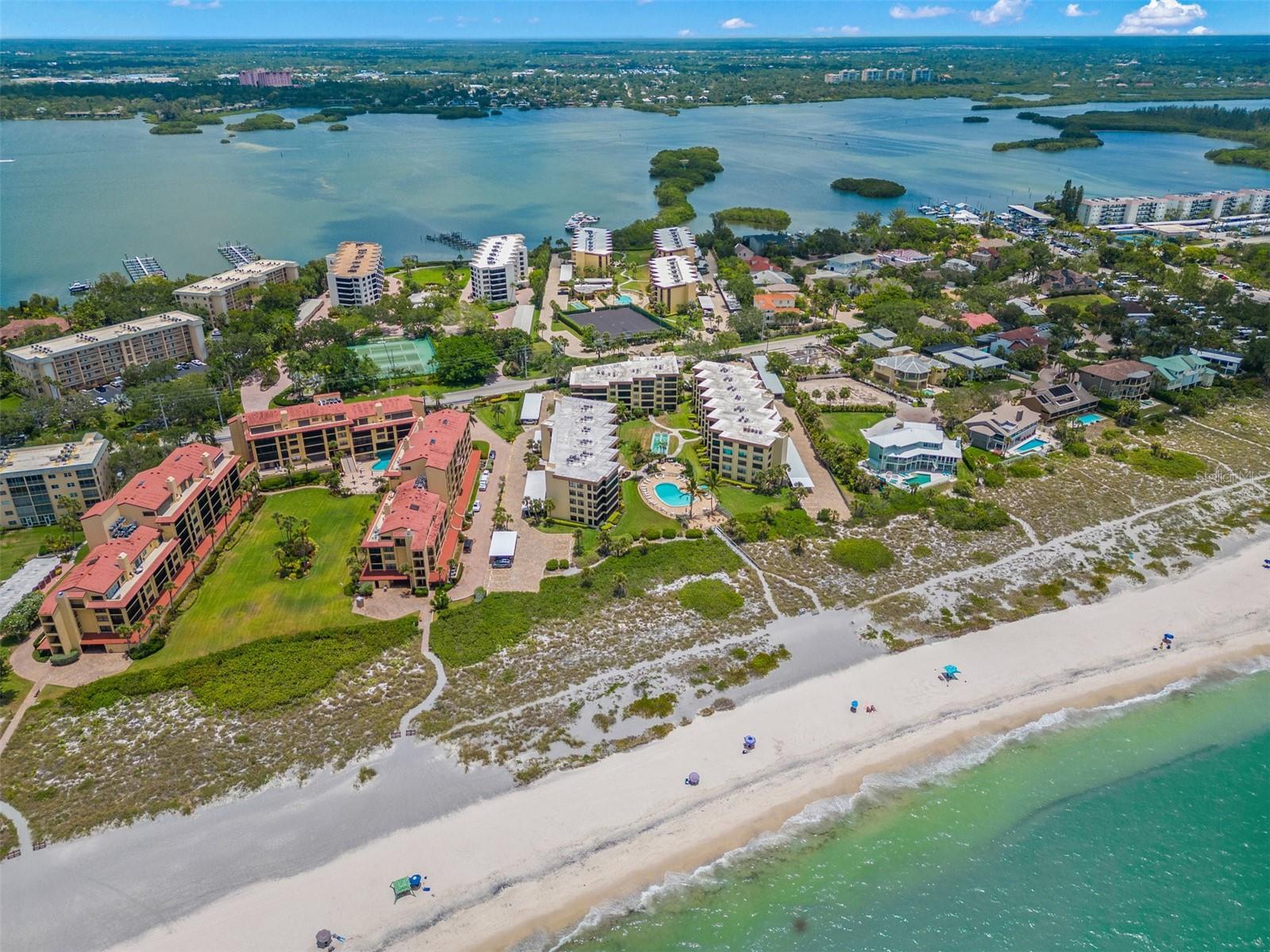 ISLAND REEF I - Residential Lease