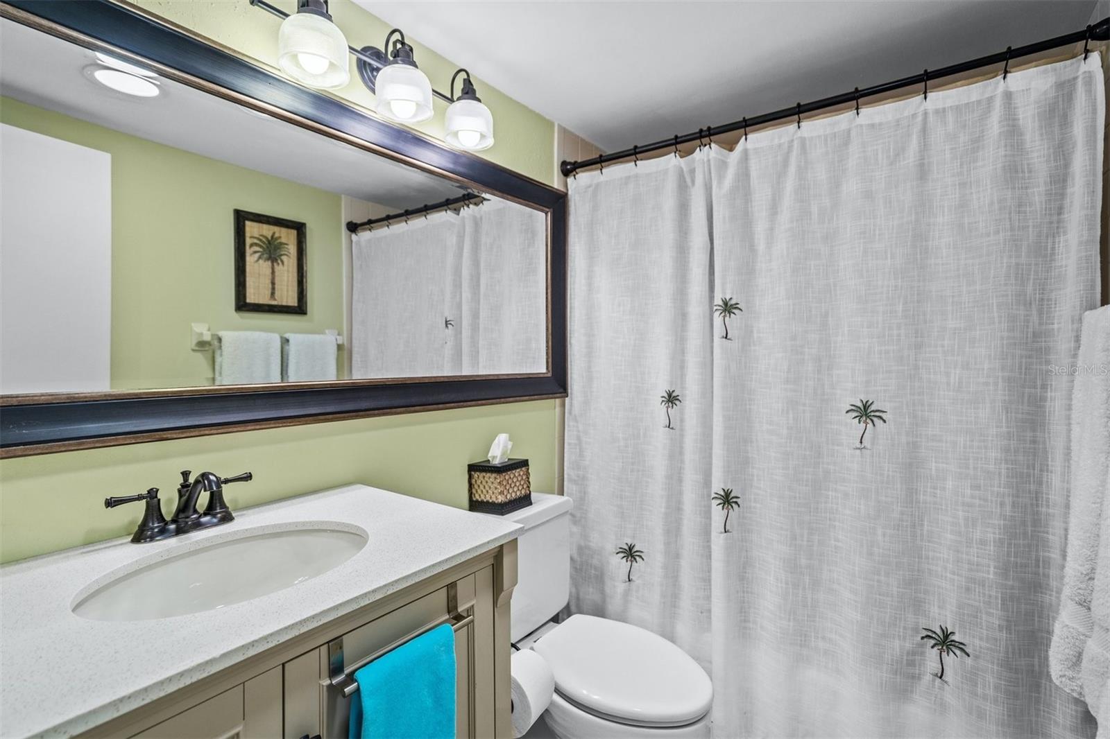 ISLAND REEF I - Residential Lease