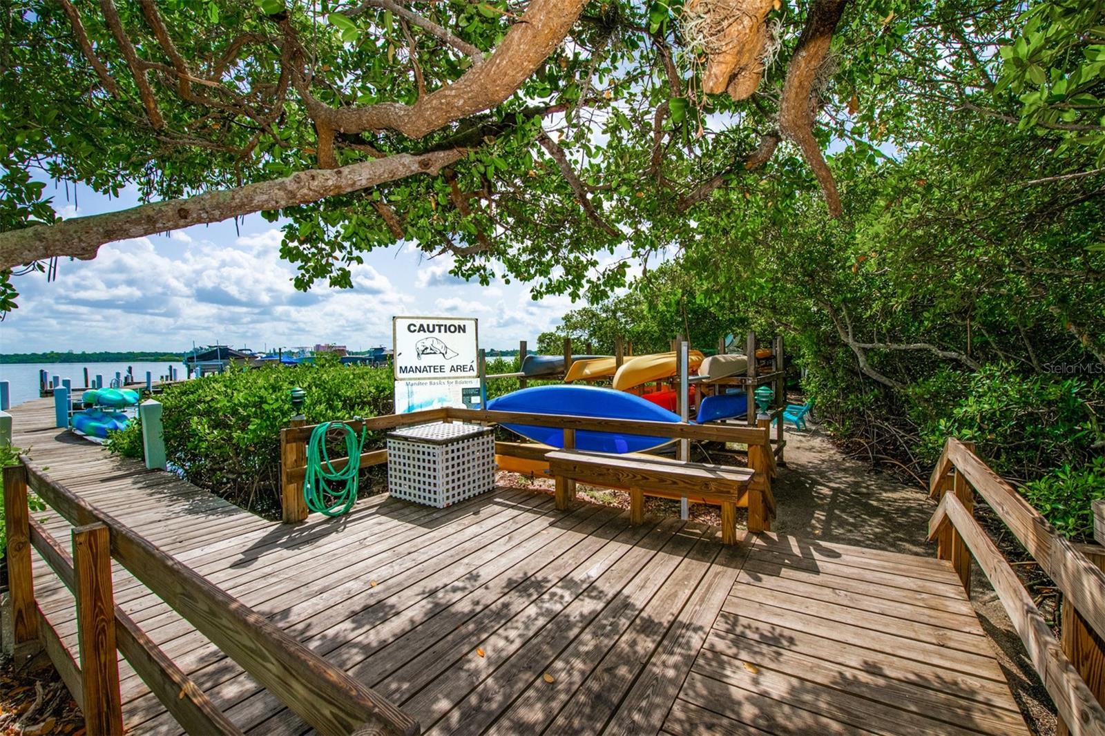 ISLAND REEF I - Residential Lease