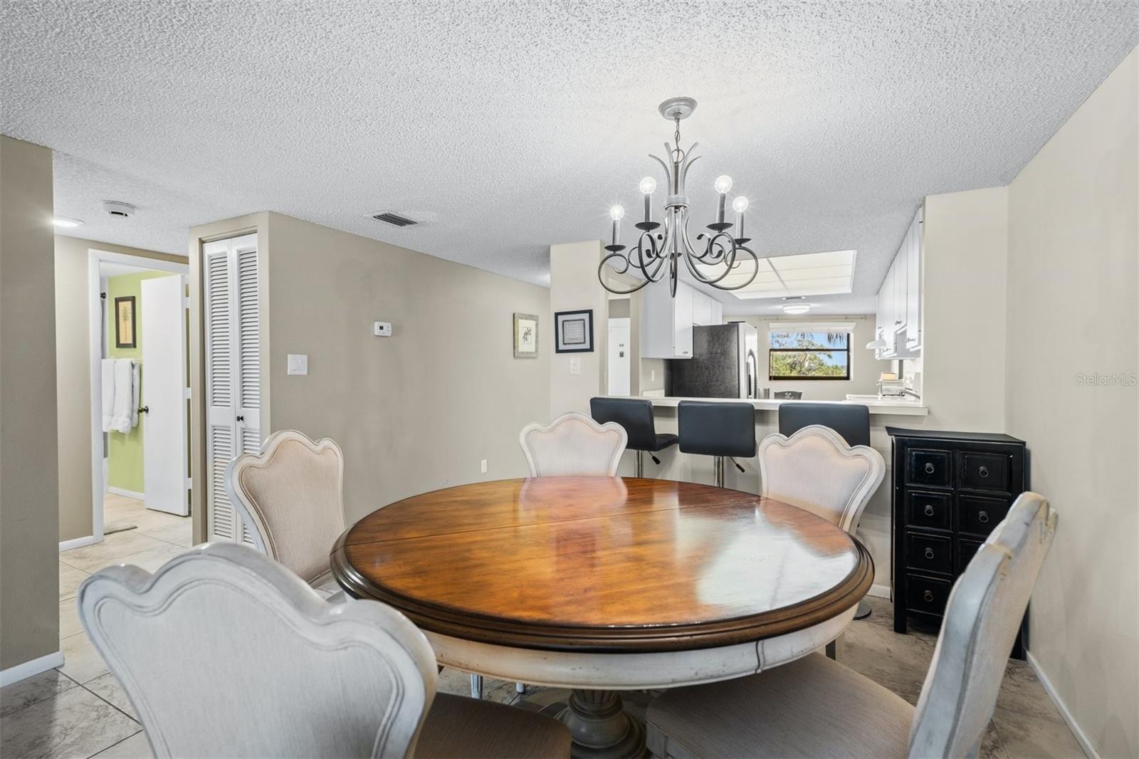 ISLAND REEF I - Residential Lease