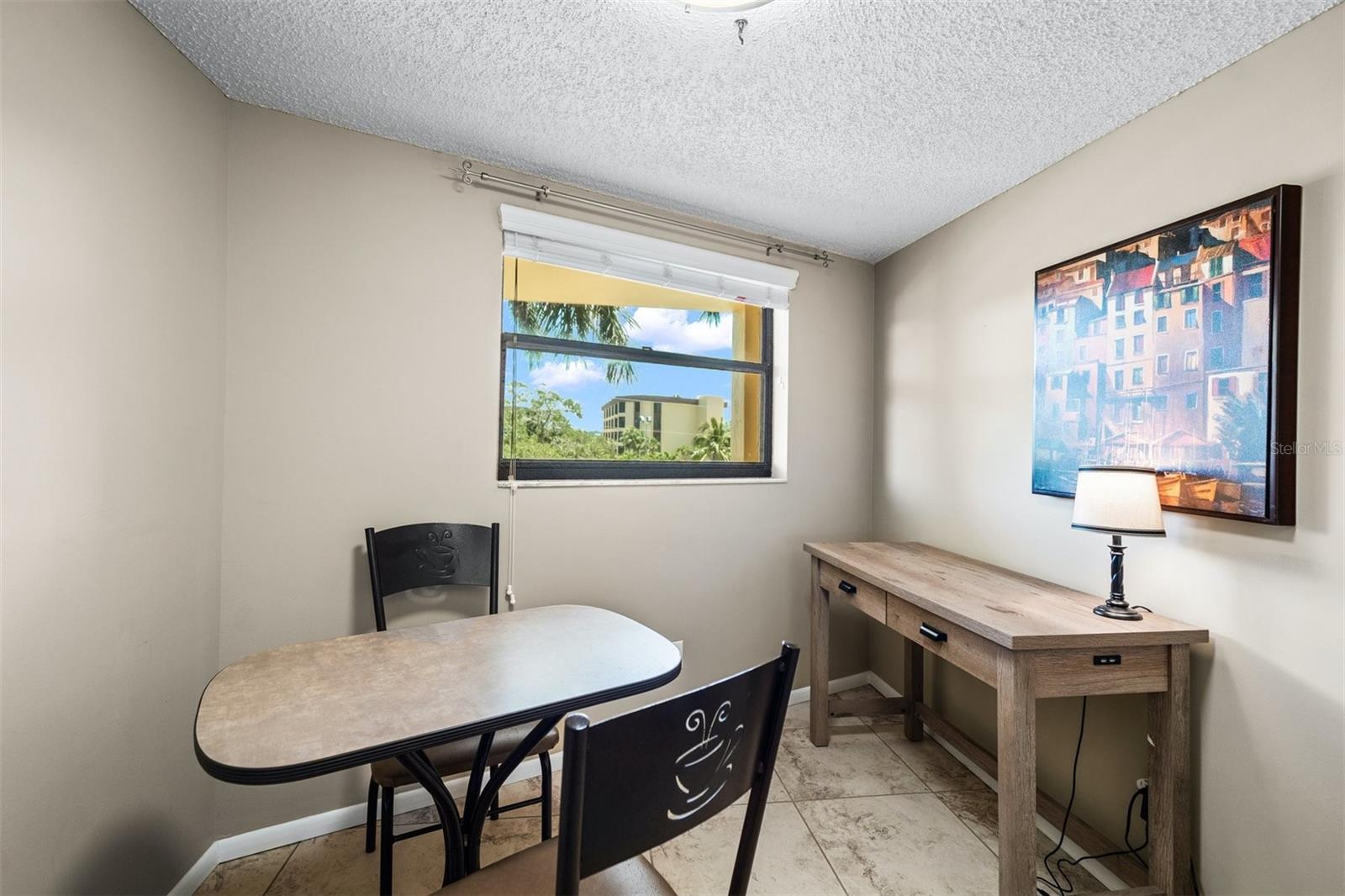 ISLAND REEF I - Residential Lease