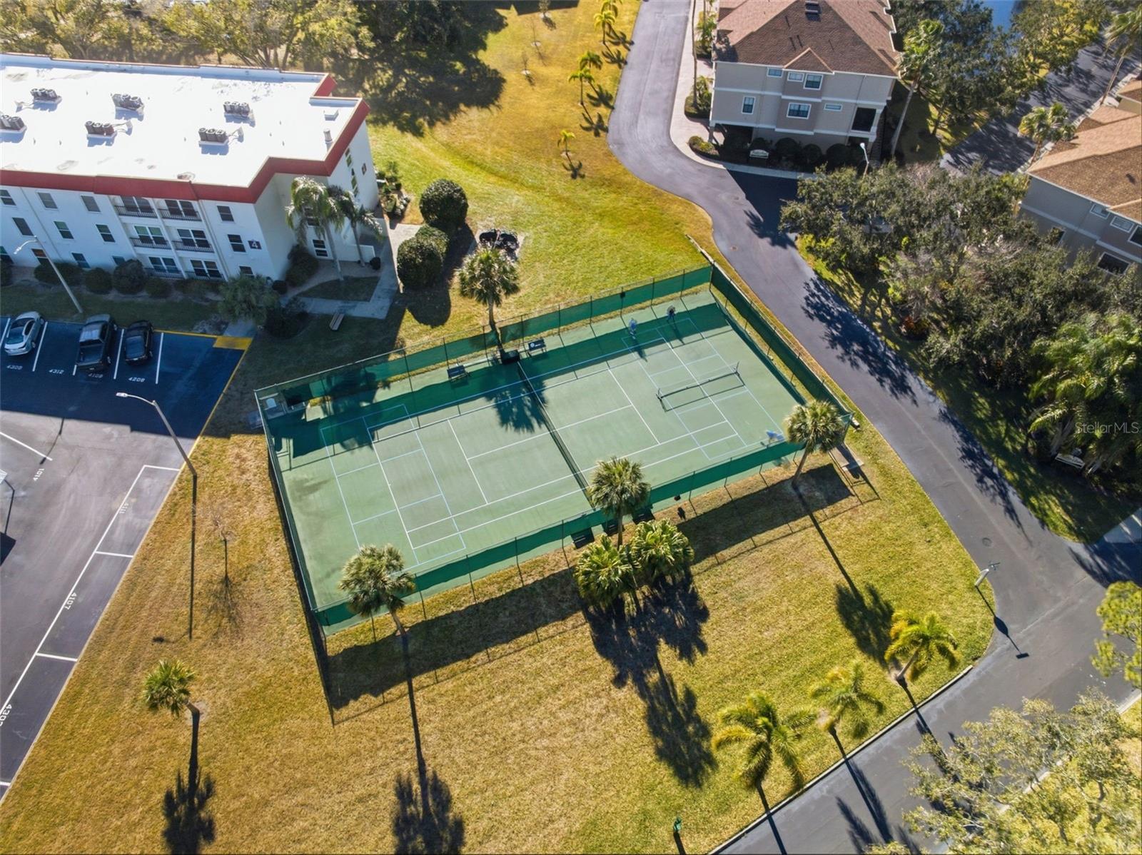 MEDITERRANEAN MANORS - Residential