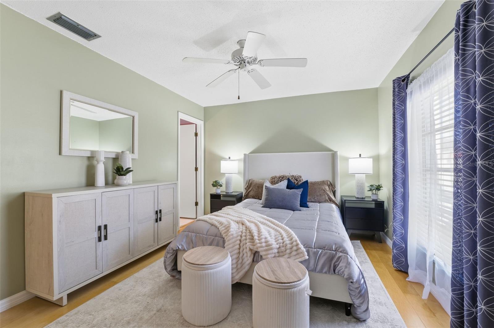 MEDITERRANEAN MANORS - Residential