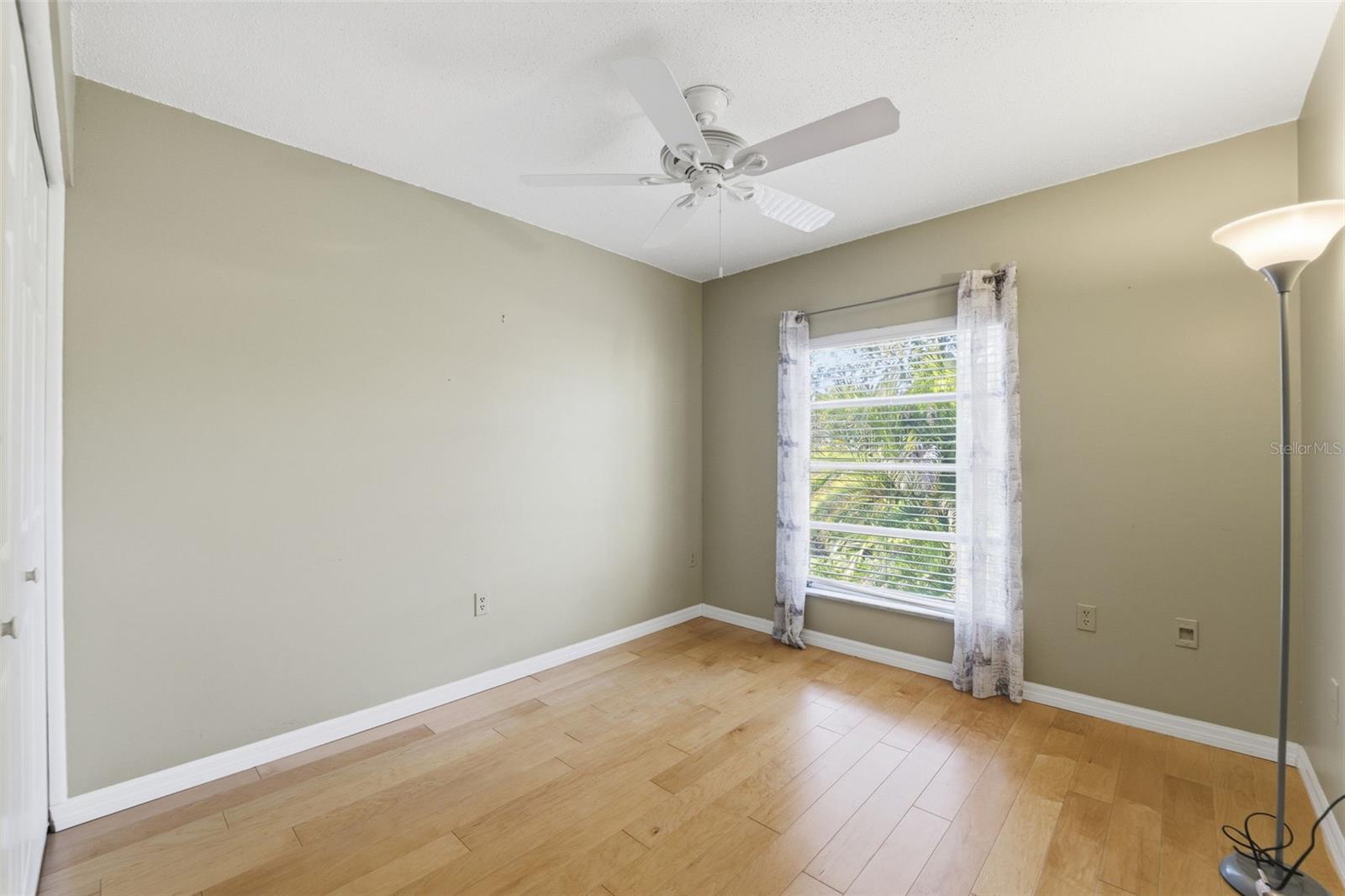 MEDITERRANEAN MANORS - Residential