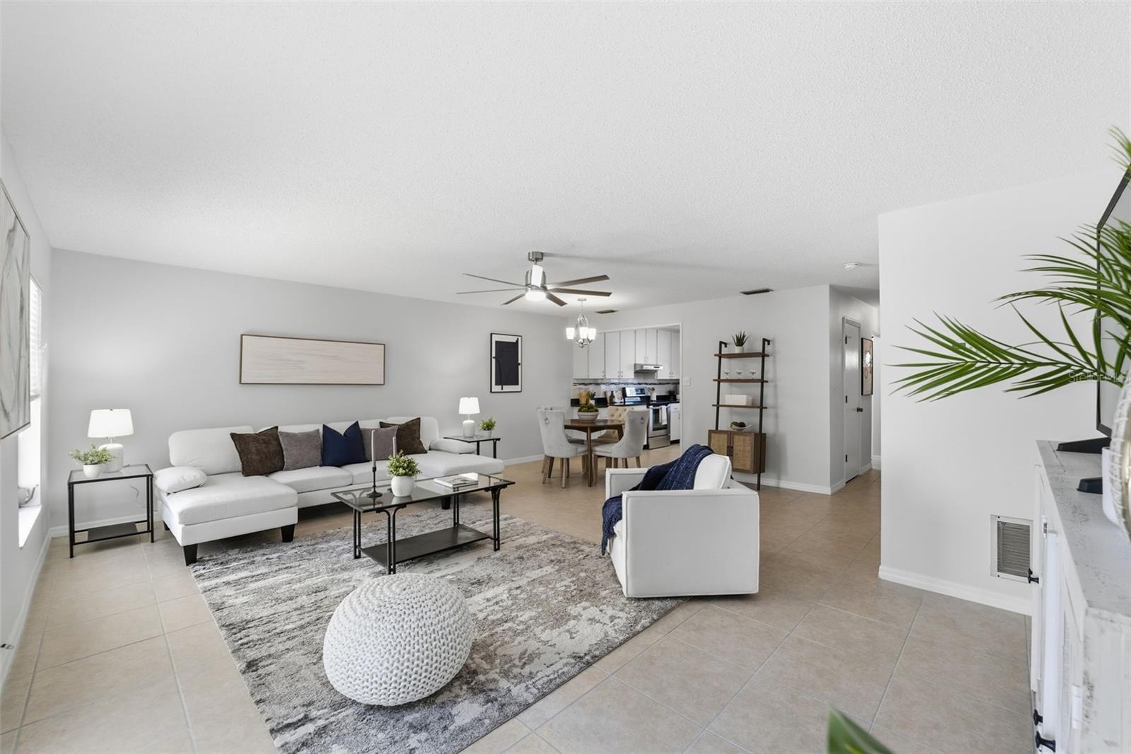 MEDITERRANEAN MANORS - Residential