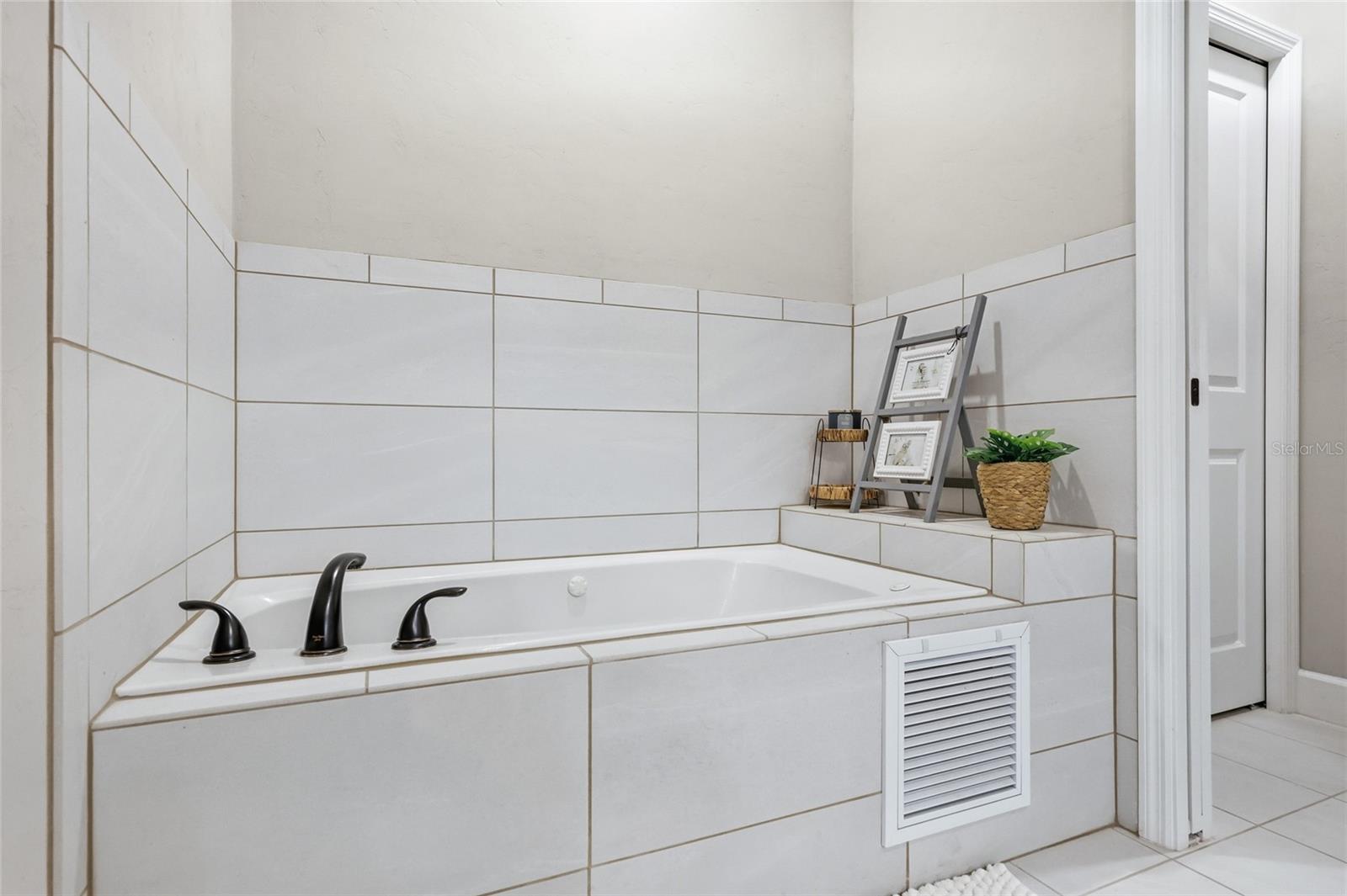 WOODS/ALCHRIST - Residential