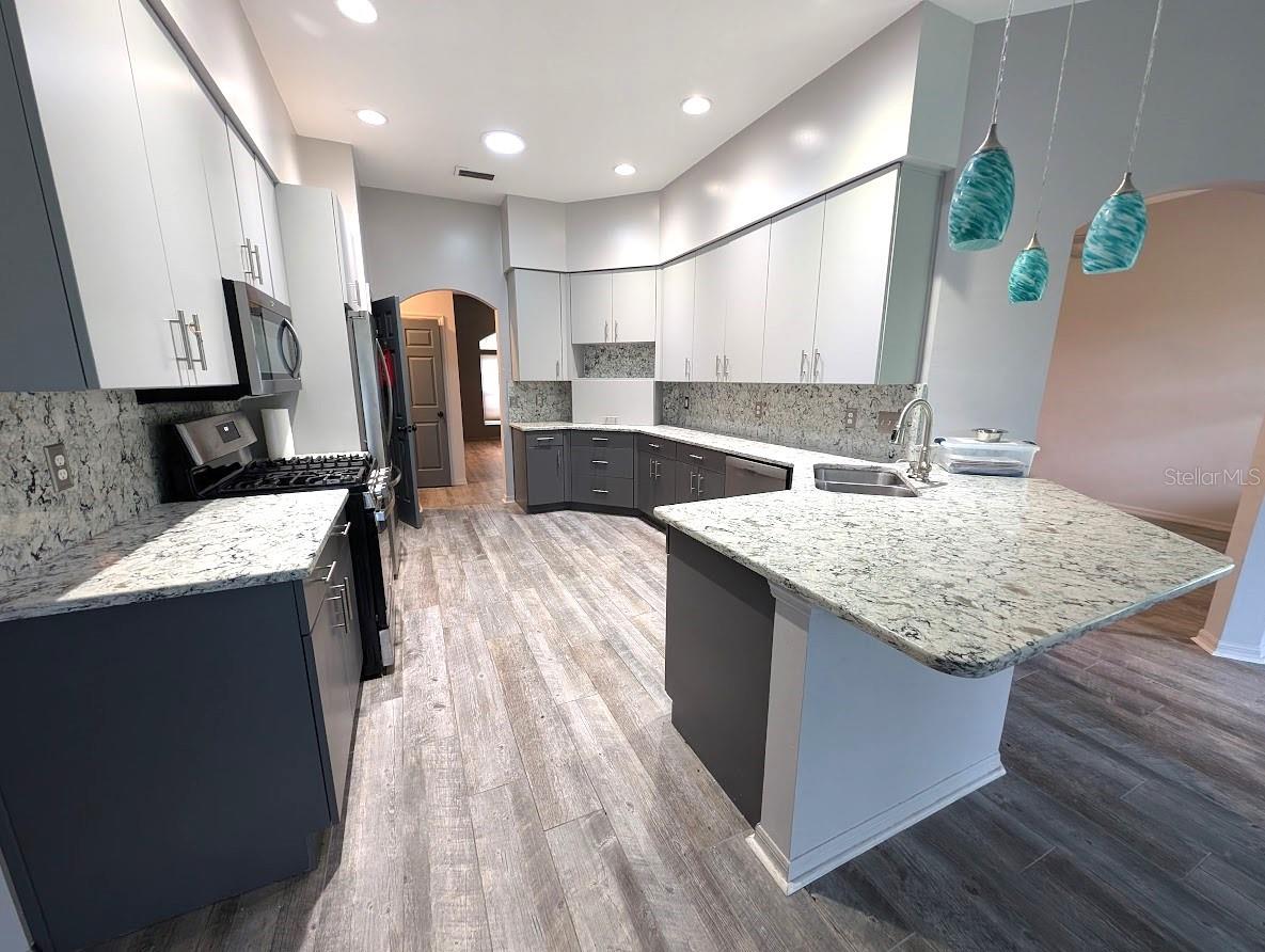 MONTCLAIR CLUSTER - Residential