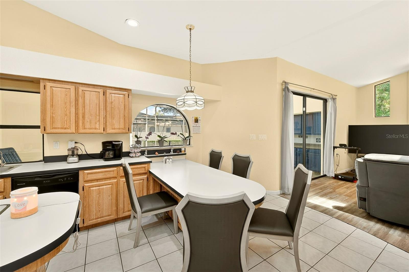 HUNTERS RIDGE - Residential
