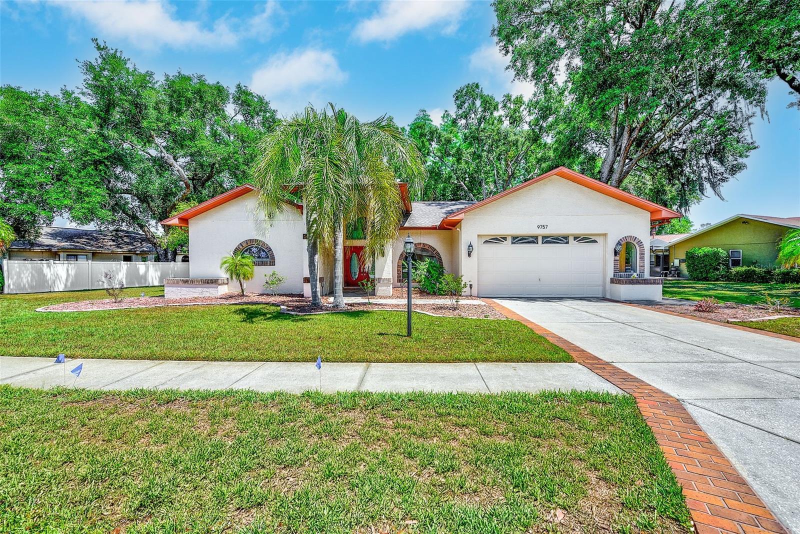 HUNTERS RIDGE - Residential