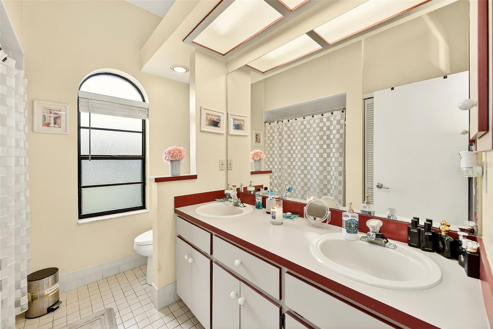 HUNTERS RIDGE - Residential