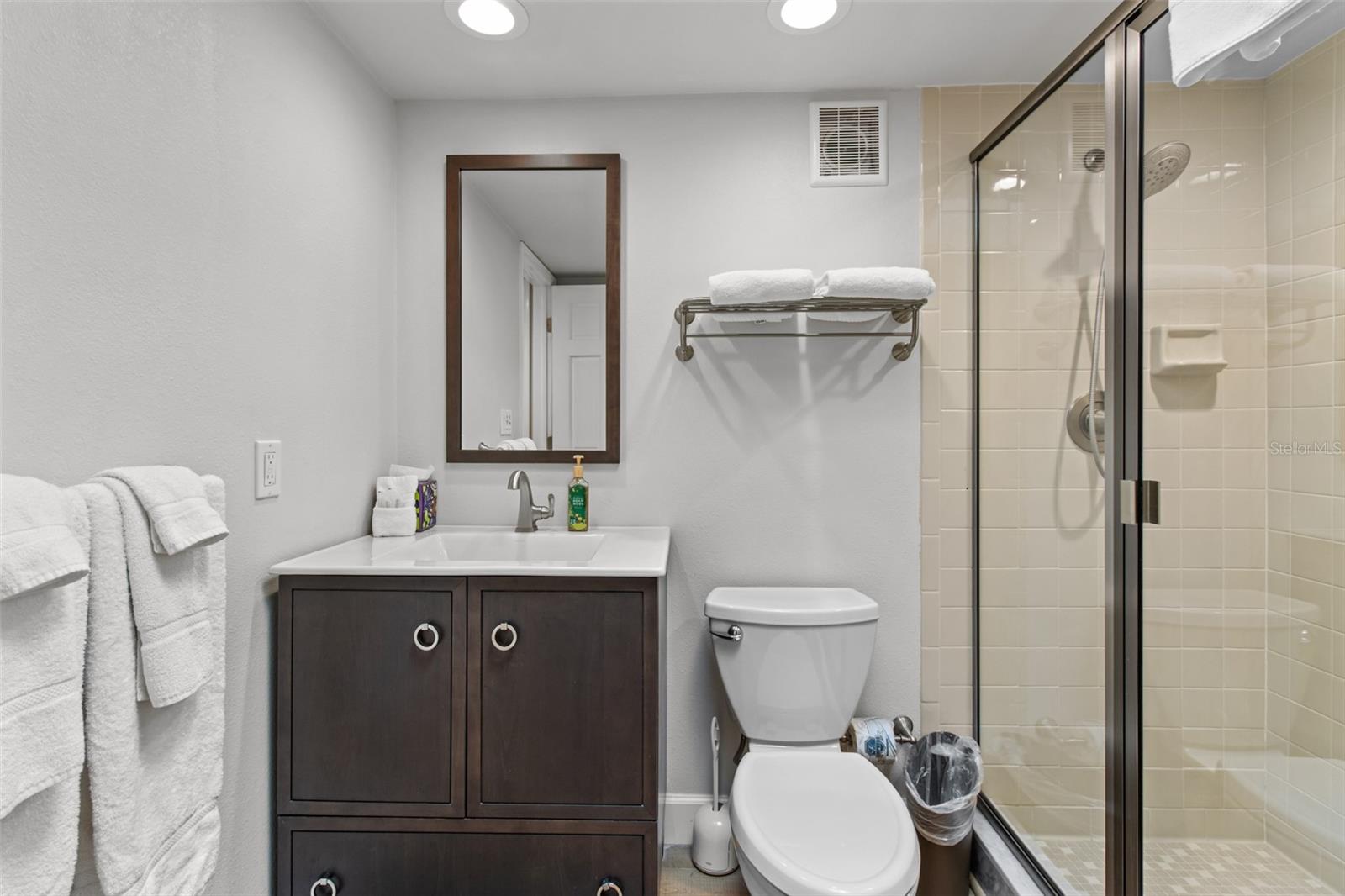 SAND DUNES THE CONDO - Residential Lease