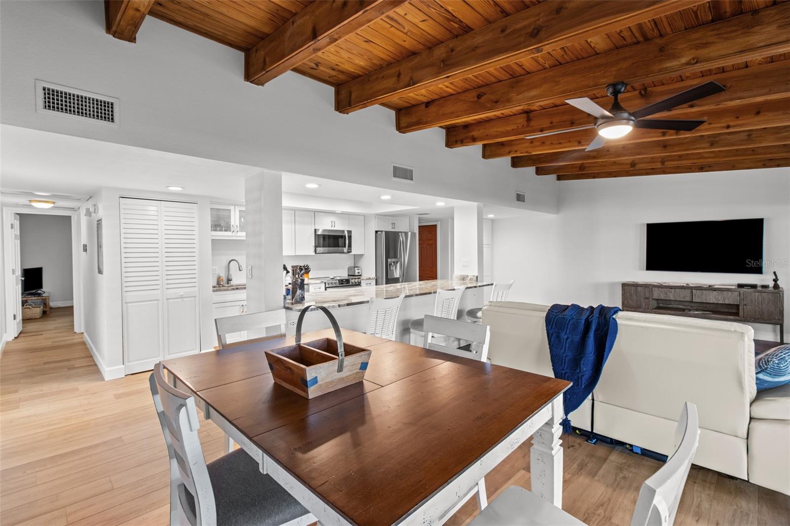 SAND DUNES THE CONDO - Residential Lease