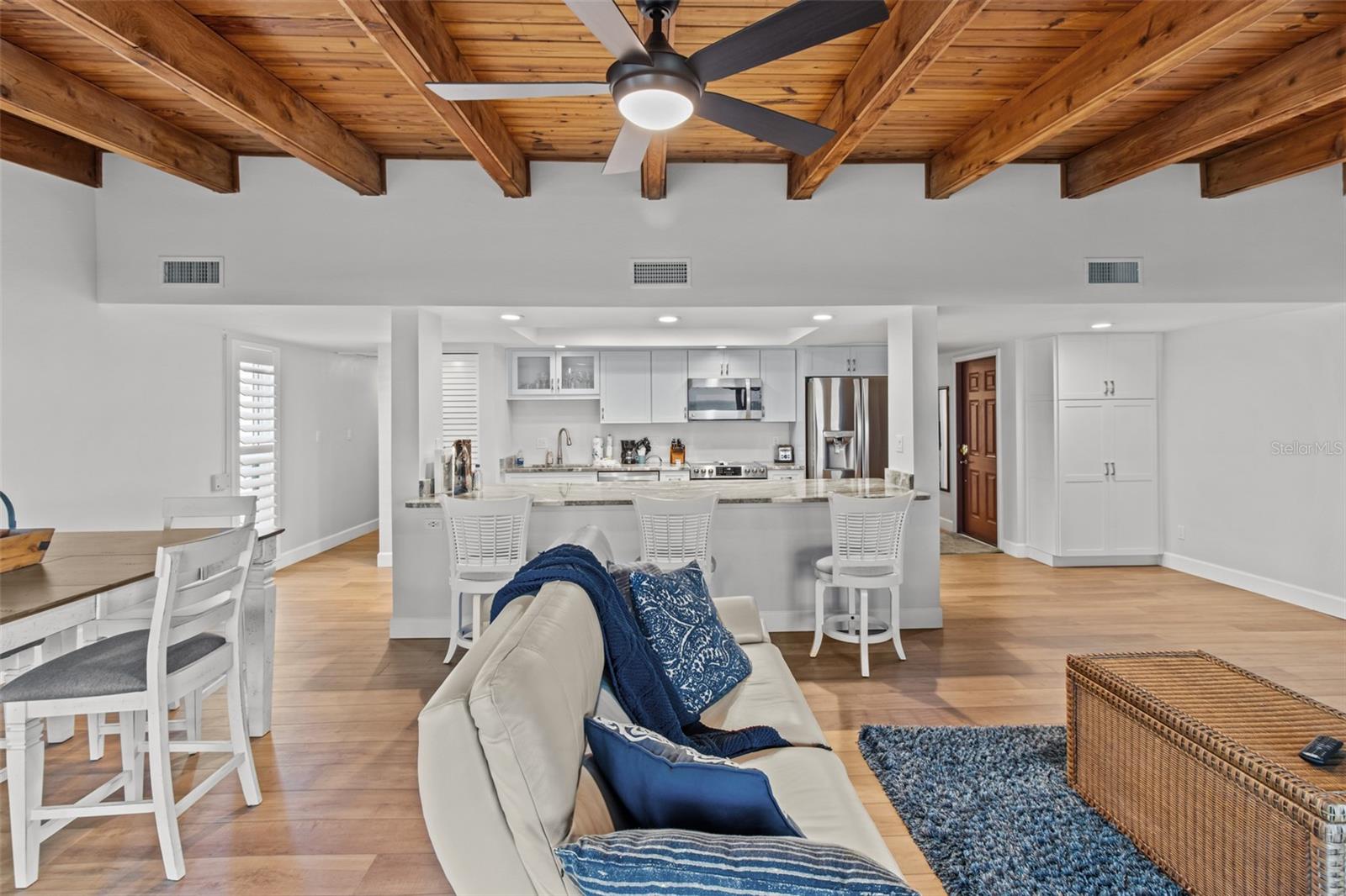 SAND DUNES THE CONDO - Residential Lease