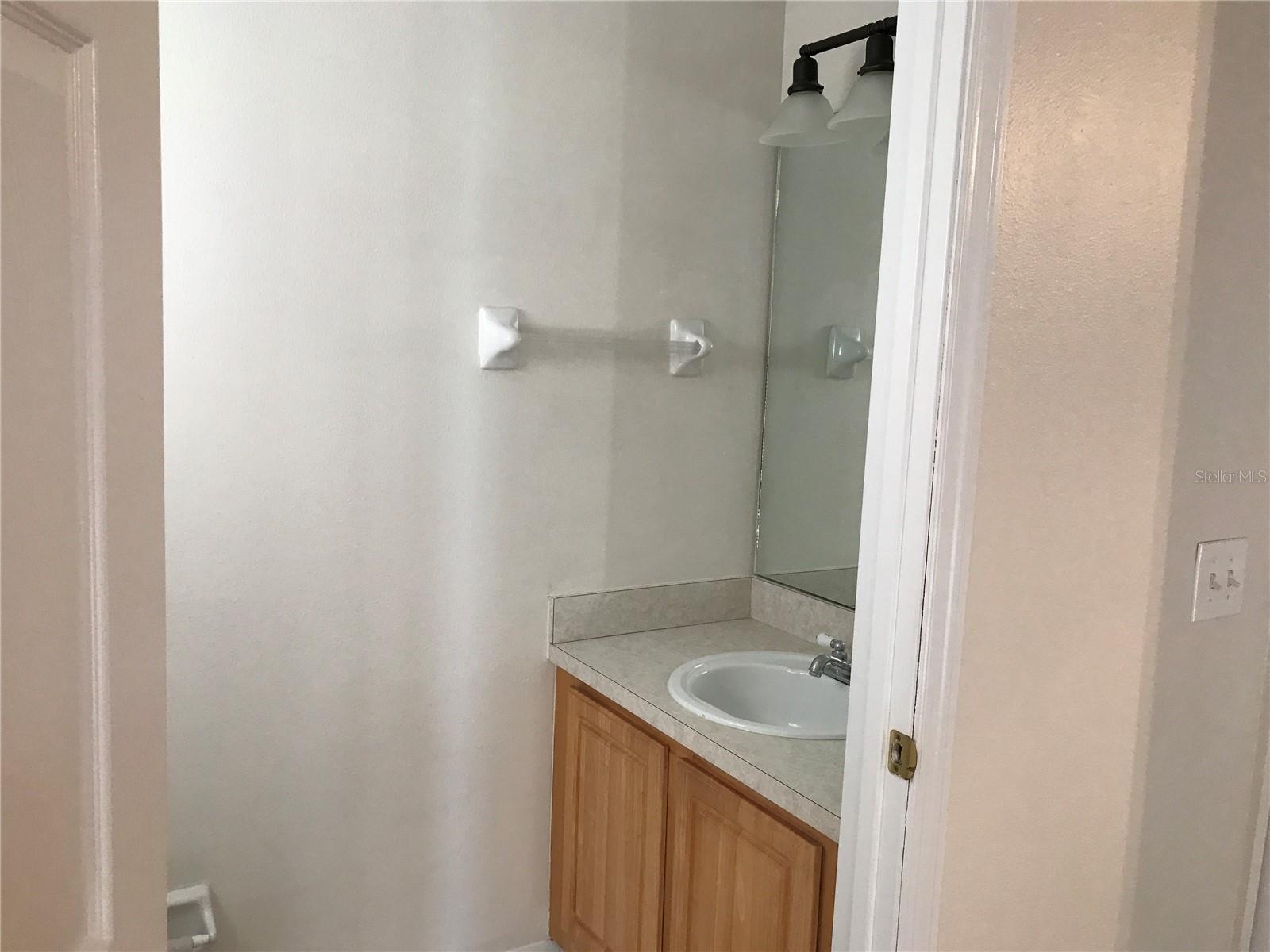 RIO HILLS TWNHS - Residential Lease