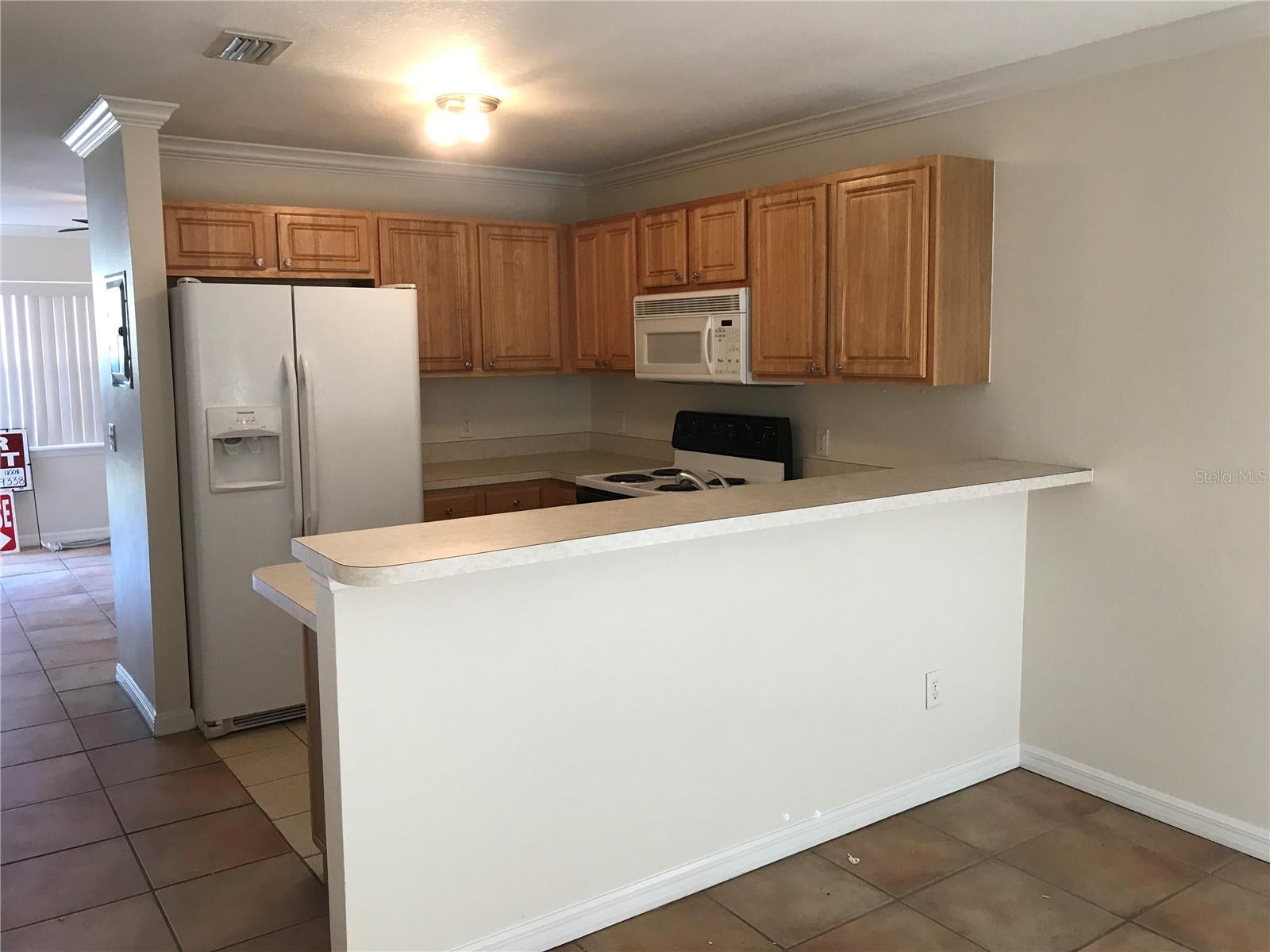 RIO HILLS TWNHS - Residential Lease