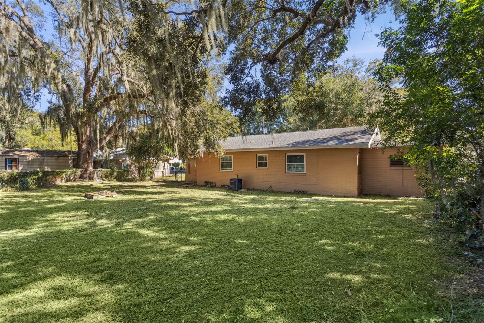 LEESBURG LOVES POINT ADD - Residential