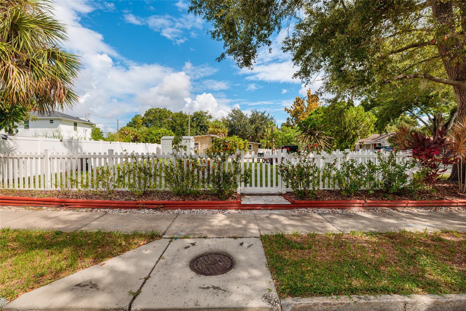 1903 30TH AVENUE N