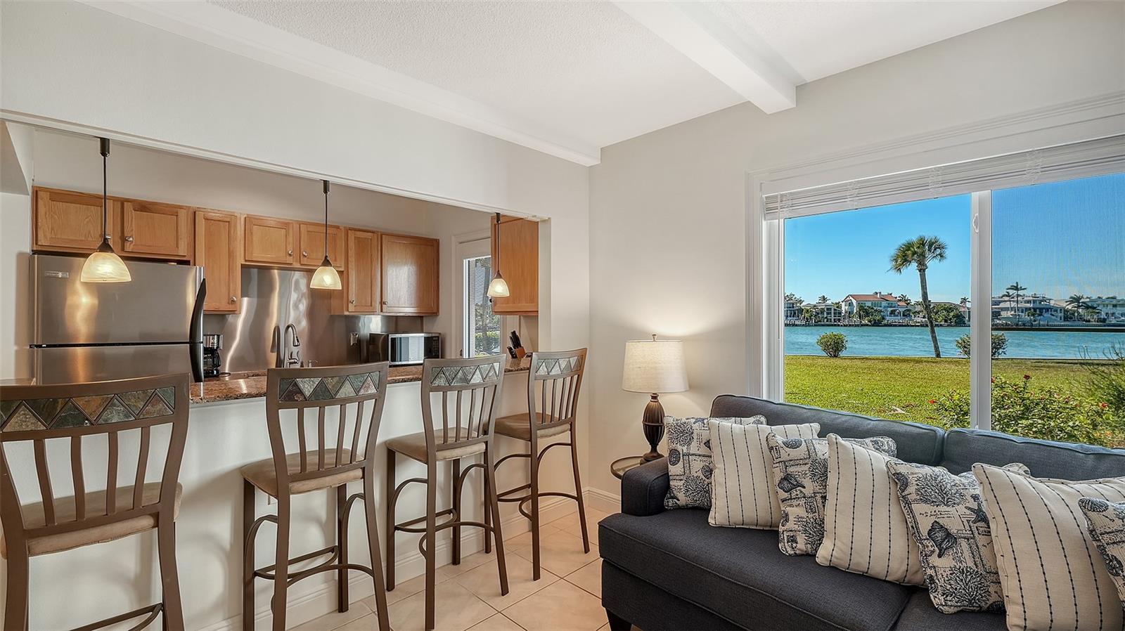 761 JOHN RINGLING BOULEVARD 5