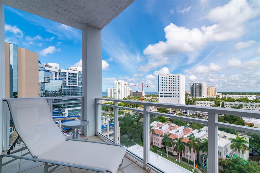 MARINA TOWER - Residential