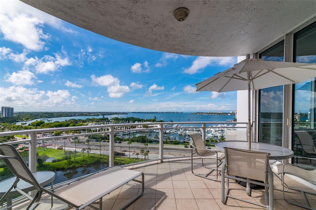 MARINA TOWER - Residential