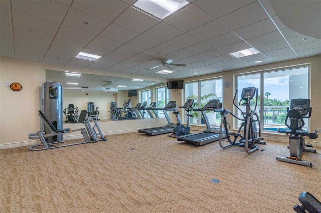 MARINA TOWER - Residential