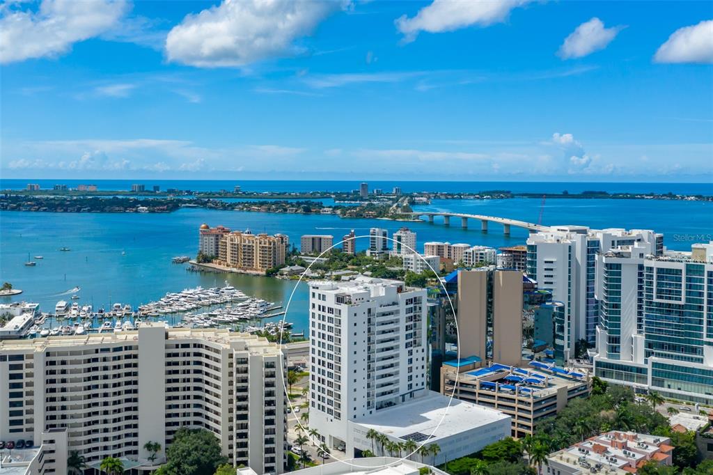 MARINA TOWER - Residential