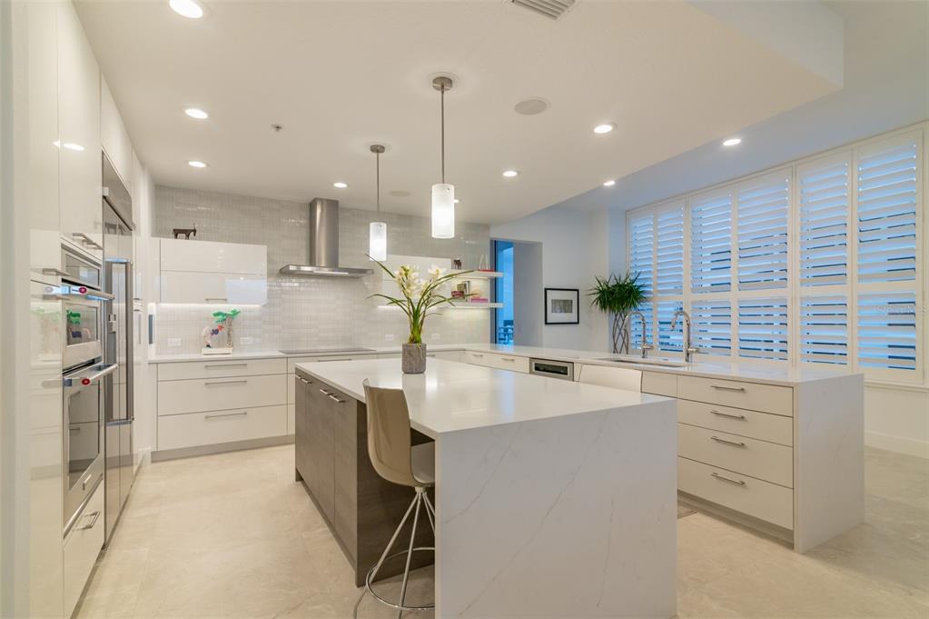 MARINA TOWER - Residential