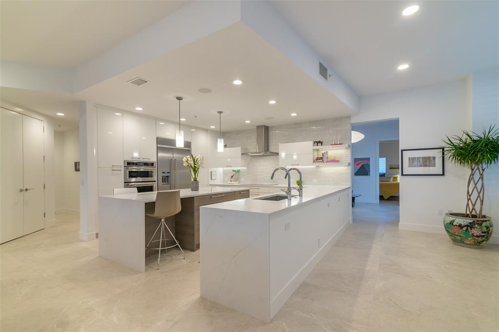 MARINA TOWER - Residential