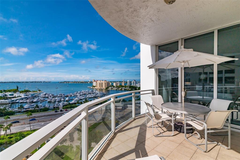 MARINA TOWER - Residential