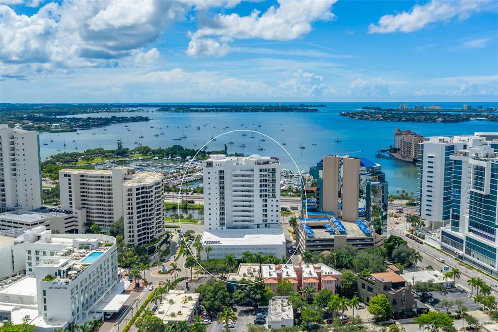 MARINA TOWER - Residential