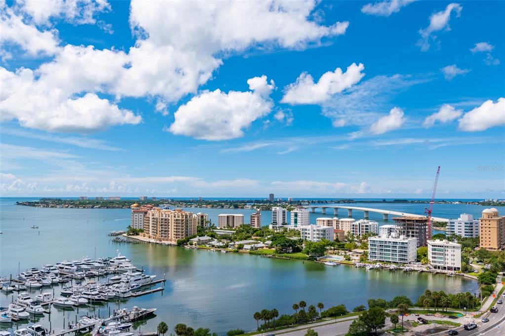 MARINA TOWER - Residential