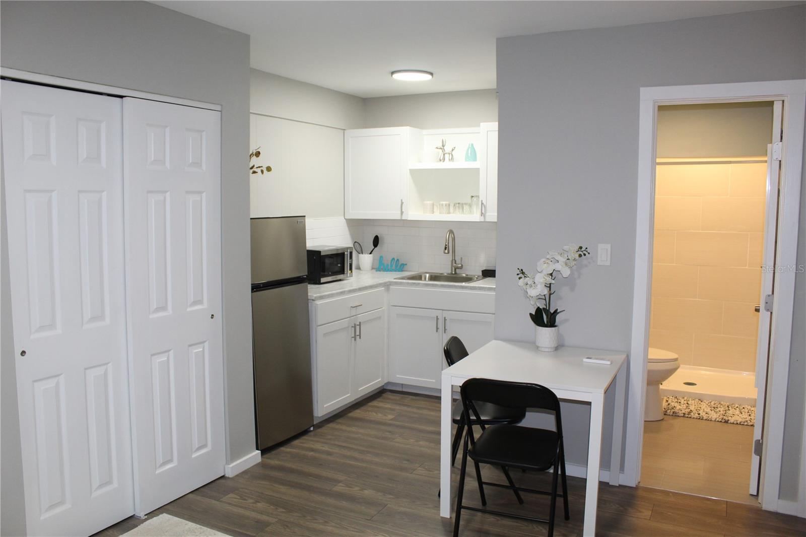 LAKE PASADENA DEV - Residential Lease