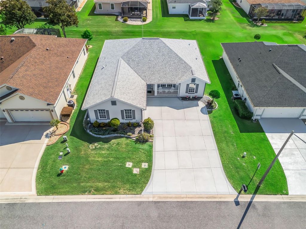 Photo of 12321 SE 176th Loop, Summerfield, FL 34491 (MLS # G5101659)