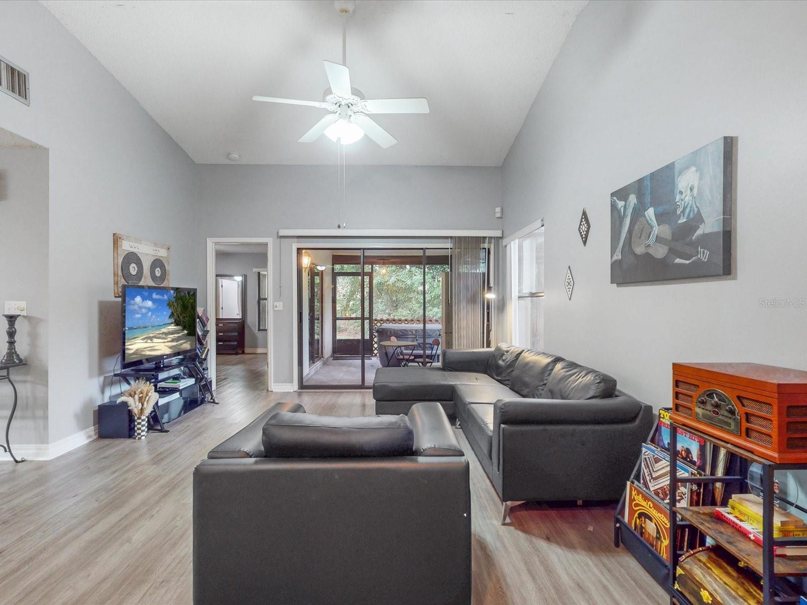 157 COVENTRY CIRCLE