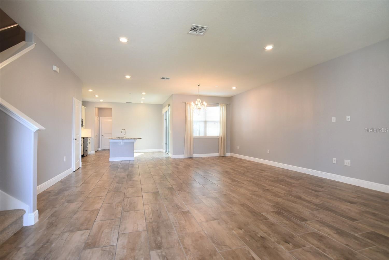 VINEYARDS/HORIZONS WEST PH 2B - Residential Lease
