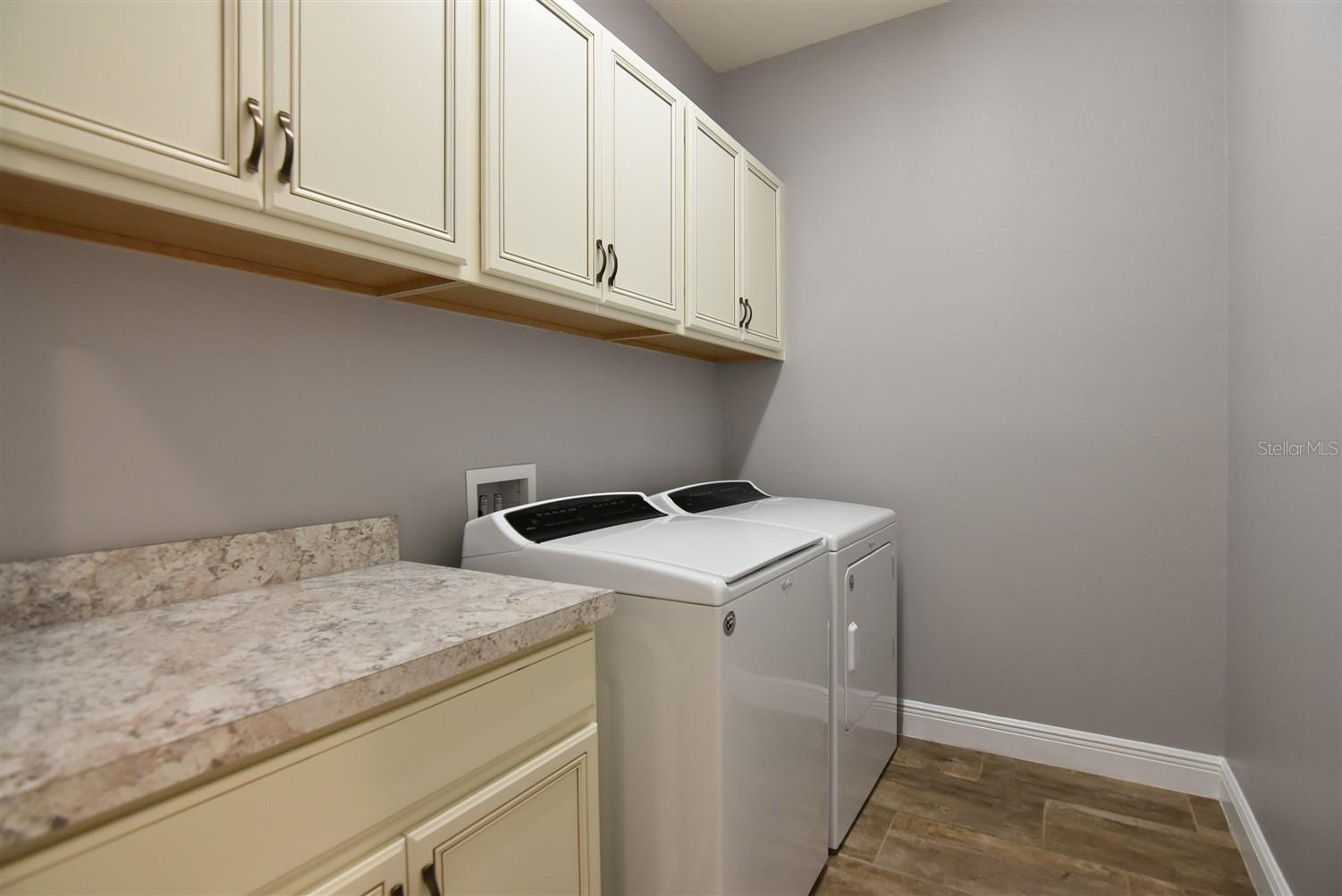 VINEYARDS/HORIZONS WEST PH 2B - Residential Lease