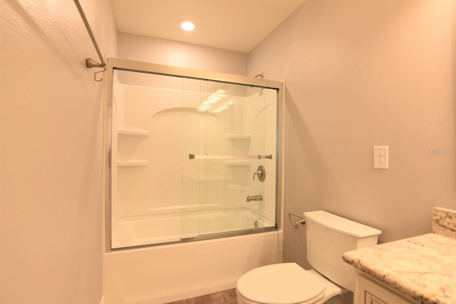 VINEYARDS/HORIZONS WEST PH 2B - Residential Lease