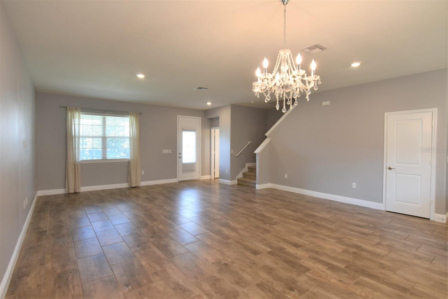 VINEYARDS/HORIZONS WEST PH 2B - Residential Lease