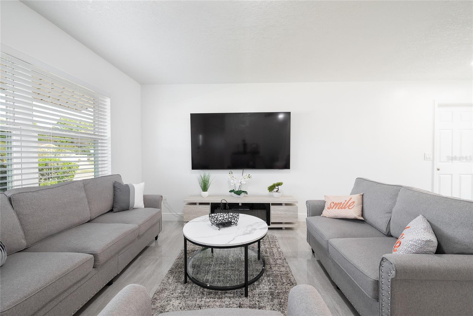AZALEA WOODS - Residential